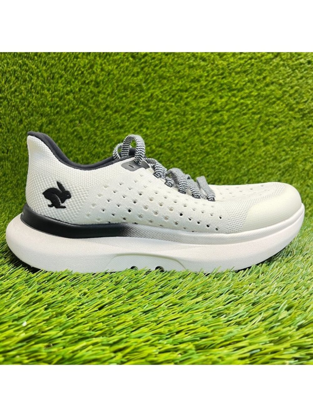 Rabbit Dream Chaser 2.0 Womens Size 7.5 White Athletic Running Shoes Sneakers